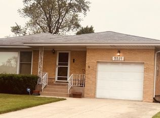 5521 N Redwood Dr, Chicago, IL