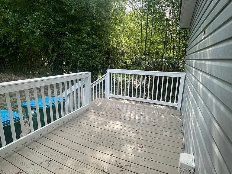 216 W Lee Ave — Photo 12