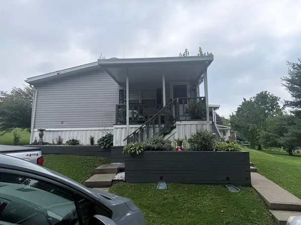 8842 Max Way #1122, Breinigsville, PA 18031