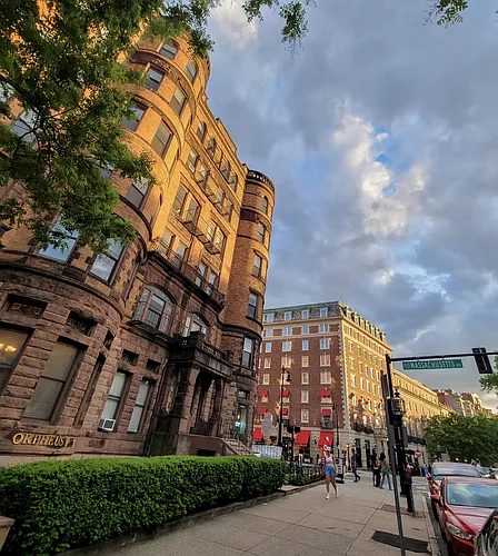362 Commonwealth Ave Photo 1