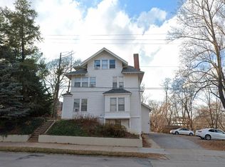 615 N Dubuque St APT 1, Iowa City, IA 52245