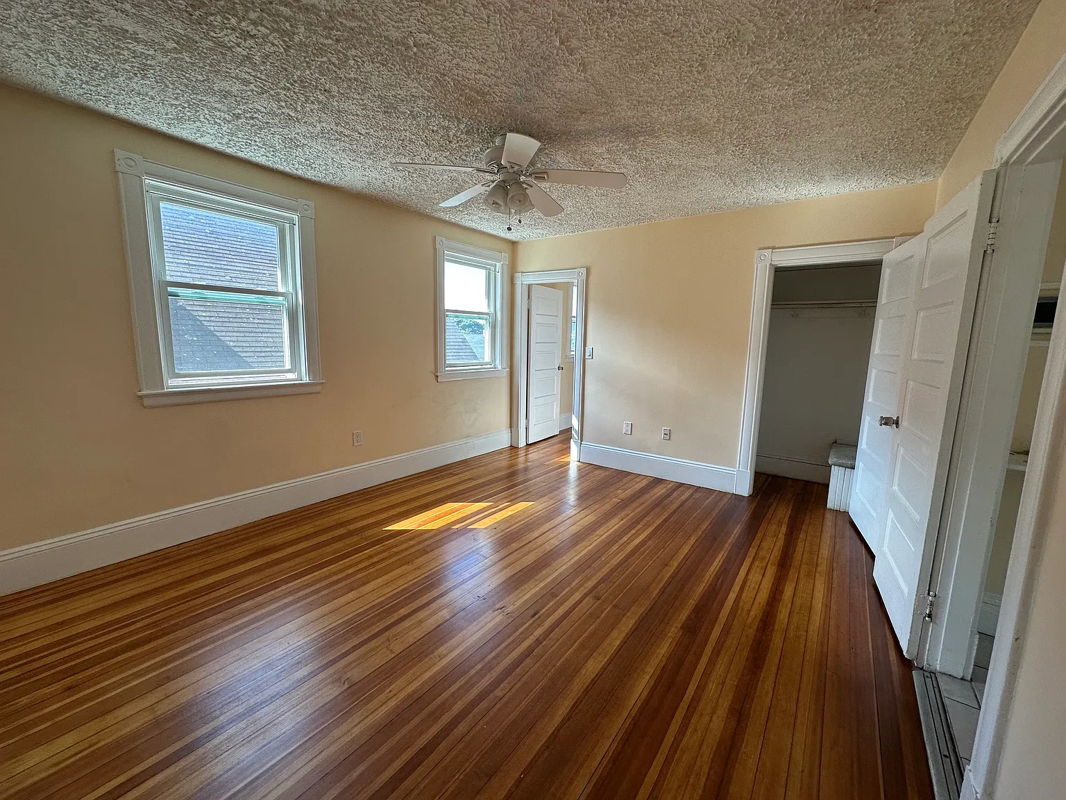 31 Walter St — Photo 2