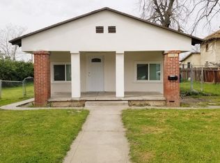 1115 O St, Sanger, CA 93657