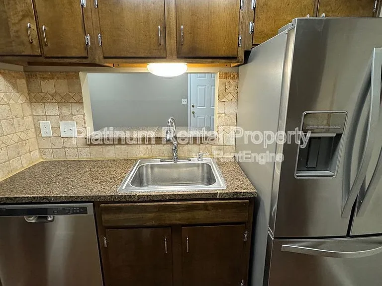 1555 Terrell Mill Pl SE #E — Photo 15