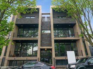 2204 N Oakley Ave #3N, Chicago, IL 60647