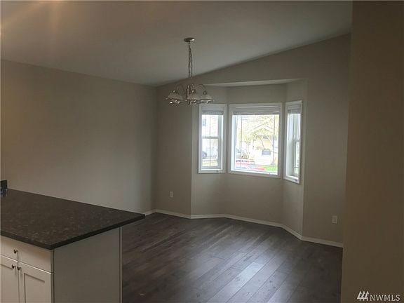 5th image of 4619 S Garden St