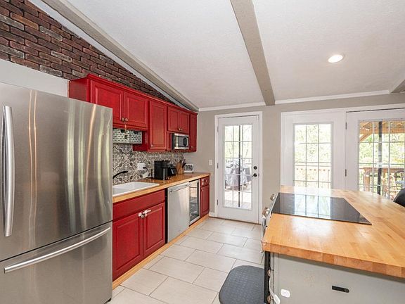 2nd image of 1177 Hickorylake Dr