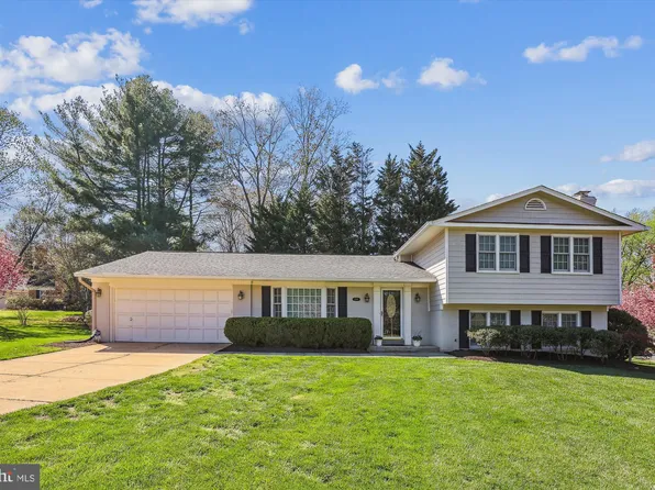 1500 Trombone Ct, Vienna, VA 22182