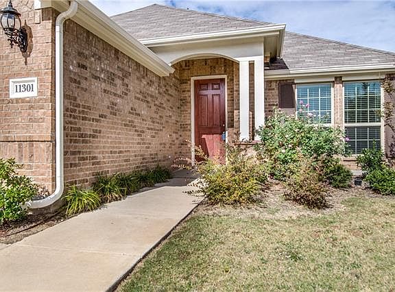 3rd image of 11301 Hubbard Creek Dr