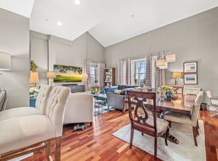 1 Academy Cir UNIT 317, Philadelphia, PA 19146