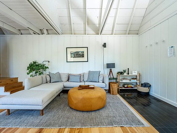 3rd image of 4269 Jeffrey Way
