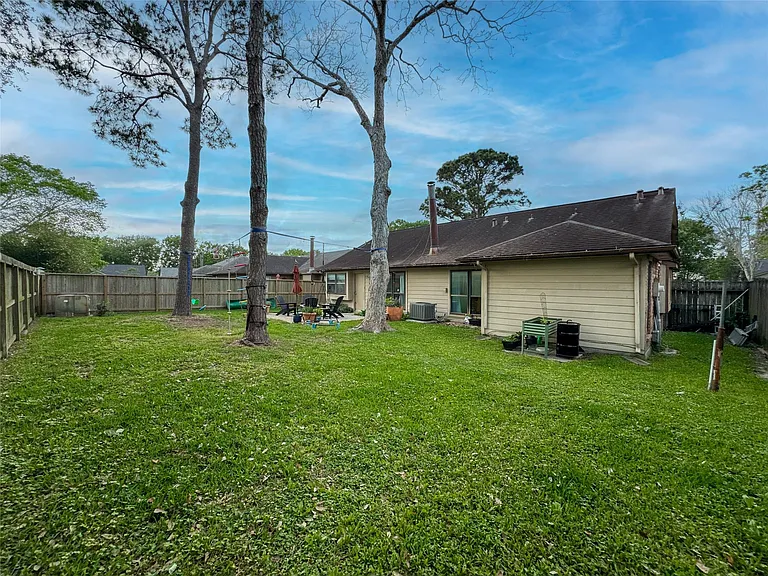 2909 Laurelridge Dr — Photo 31