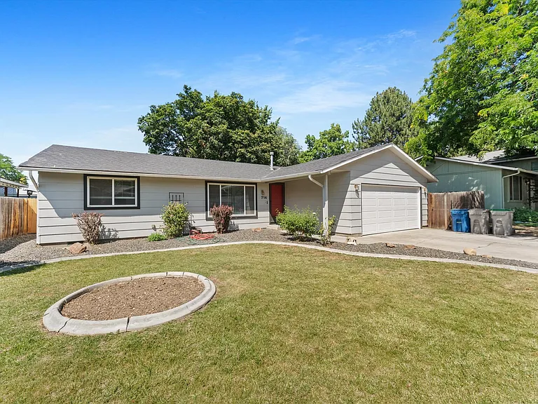 714 S Berwick Dr — Photo 27
