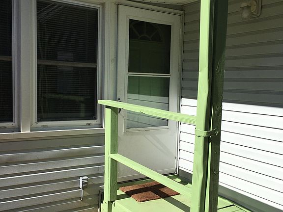 3rd image of 6457 Parker St
