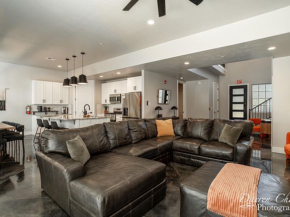 5th image of 1460 S Windsor Pkwy Unit 5