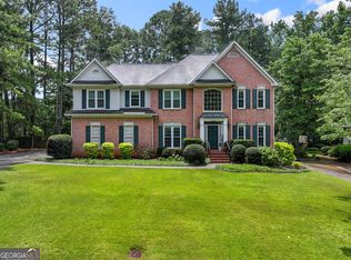 325 Trowbridge Ln, Lawrenceville, GA 30043