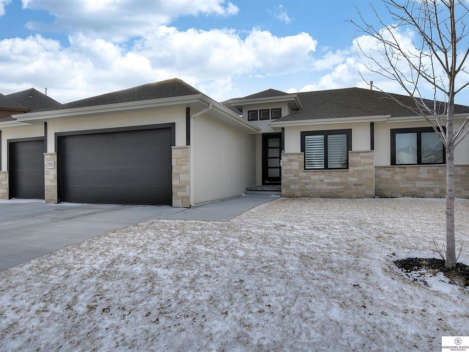 1st image of 3756 N 189th Ave