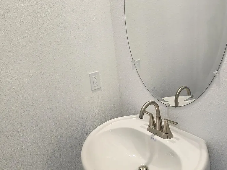 1379 Bluewater Ln — Photo 19
