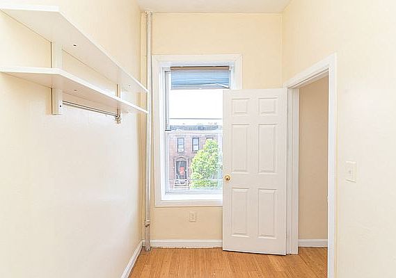 5th image of 581 Franklin Ave APT 2