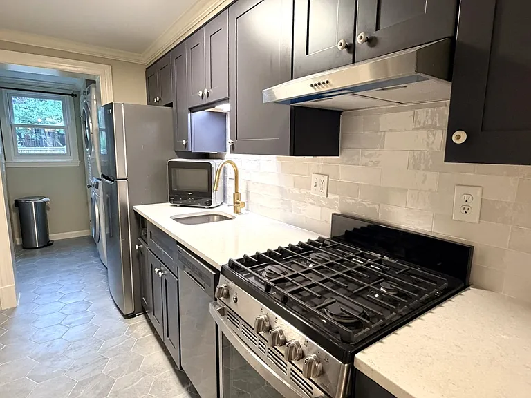6 Sunset Dr #1 — Photo 4