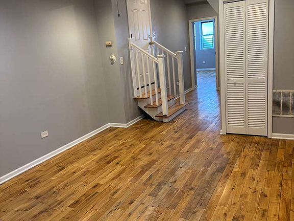 3rd image of 823 S 19th Ave