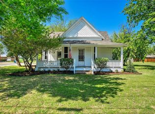 676 S Waco St, Van Alstyne, TX 75495