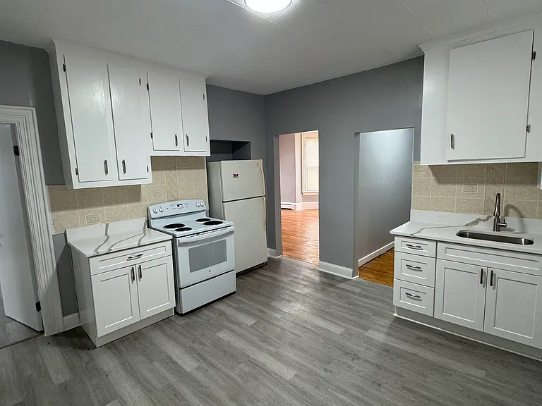 592 Front St #1 — Photo 13
