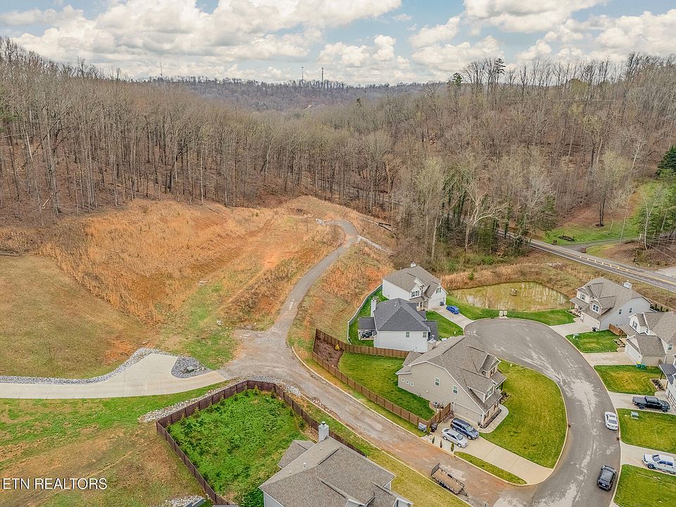 1st image of 1705 Pinespur Way