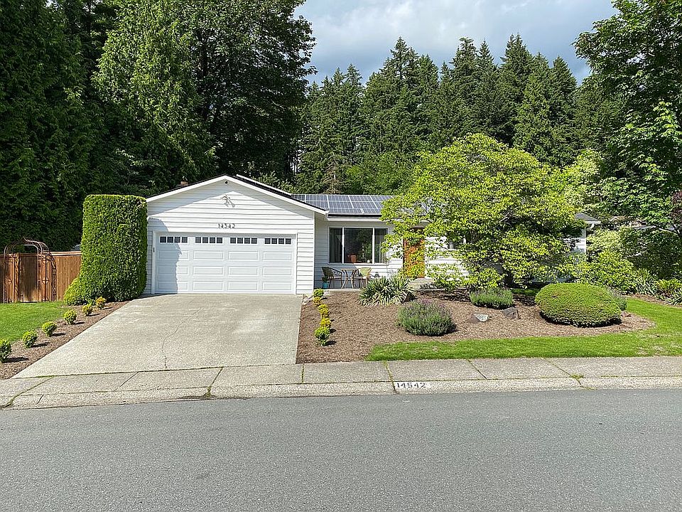 2nd image of 14542 NE 182nd St