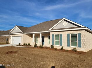 1204 Carraway Cv, Ocean Springs, MS 39564