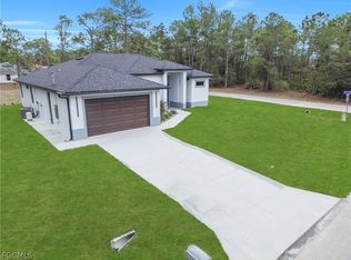 1100 Congress Ave, Lehigh Acres, FL 33972
