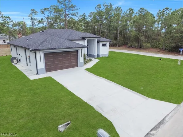 1100 Congress Ave, Lehigh Acres, FL 33972