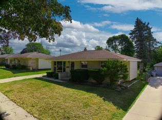 9529 W Kaul Ave, Milwaukee, WI 53225