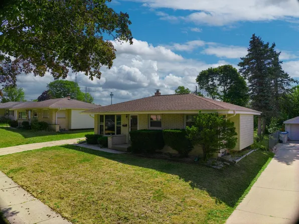 9529 West Kaul AVENUE, Milwaukee, WI 53225