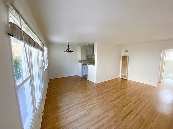 5th image of 1962 S Beverly Glen Blvd #7