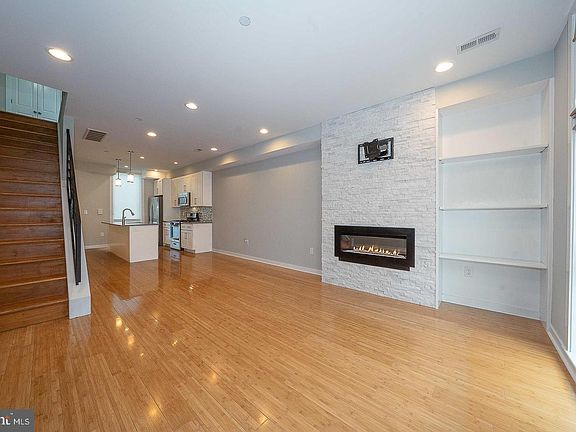 5th image of 1815 Wylie St #D