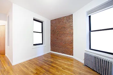 Rented by R New York