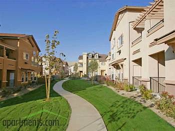 2nd image of 815 Kiley Pkwy Unit 3005
