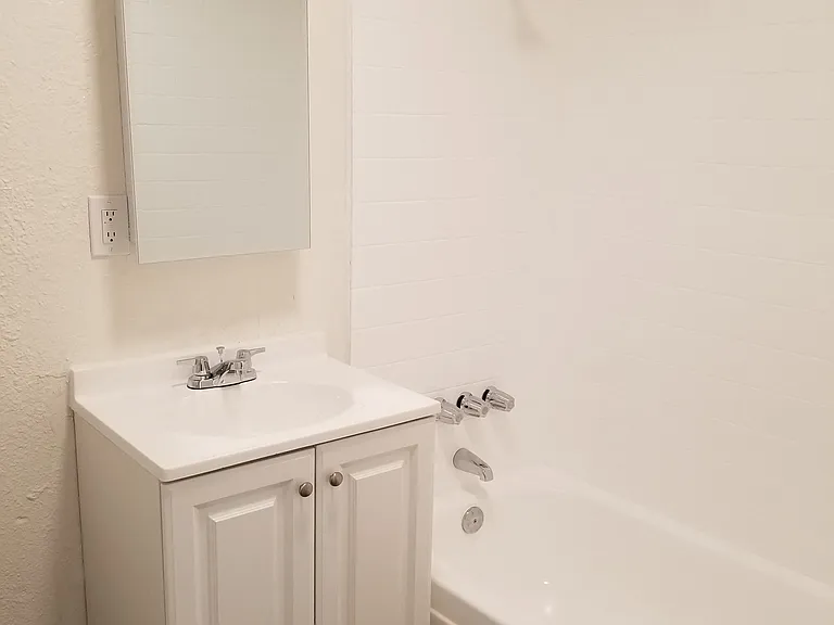 2305 Lemon Ave — Photo 15