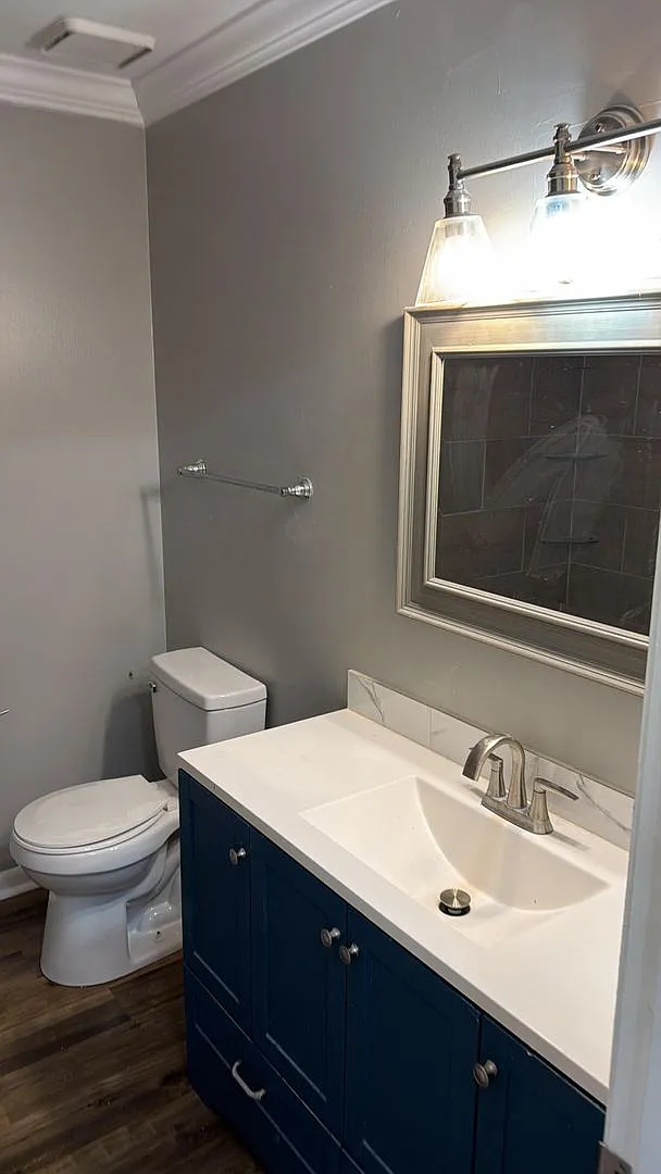 1117 Magnolia St Apt 1-4 — Photo 4