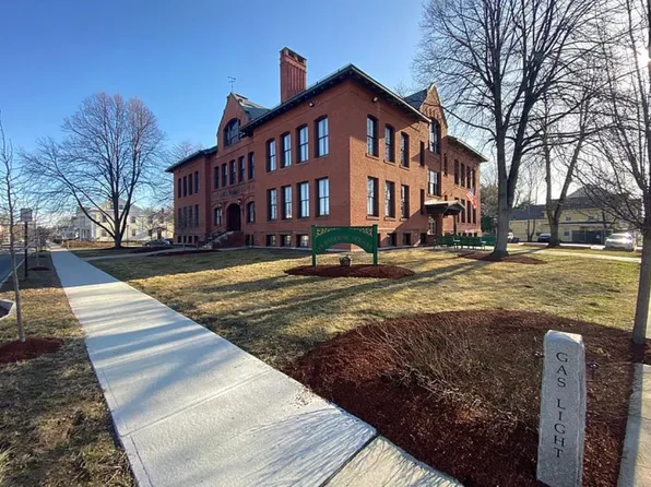 27 Washington St #1, Westfield, MA 01085