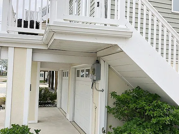 105 S Barnegat Ave — exterior photo