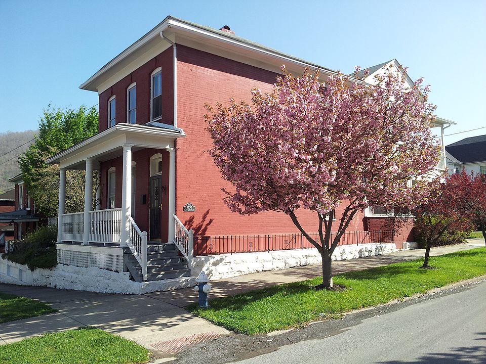 pink blossoms out front
