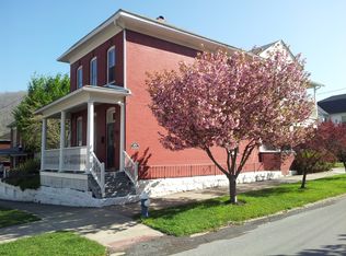 223 4th Ave, Hinton, WV 25951