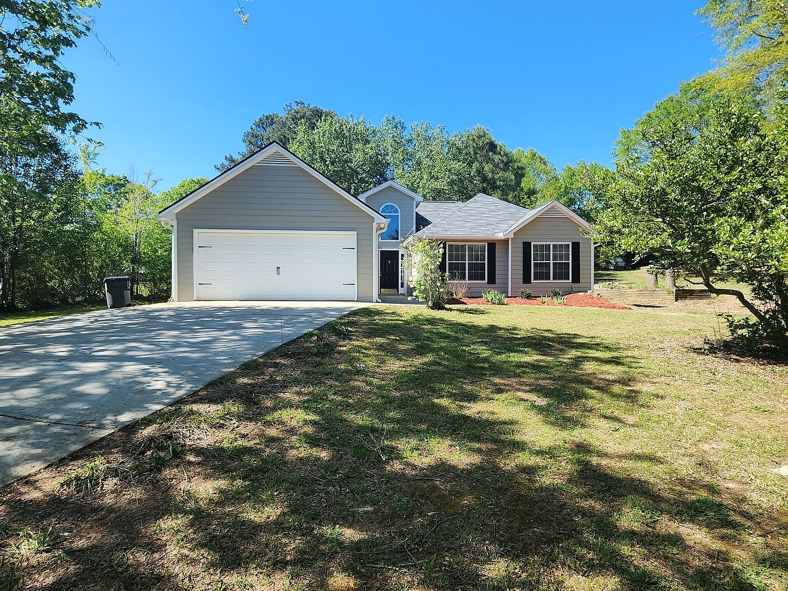 1011 Edgewater Ln, Hoschton, GA 30548 Zillow