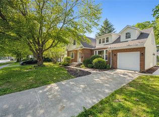 27011 Normandy Rd, Bay Village, OH 44140