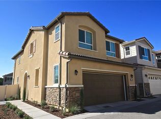 23200 W Canterbury Way, West Hills, CA 91307