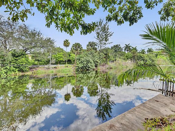 5th image of 13935 S Biscayne River Dr #0