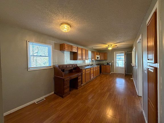 3rd image of 5706 W 43rd Ave