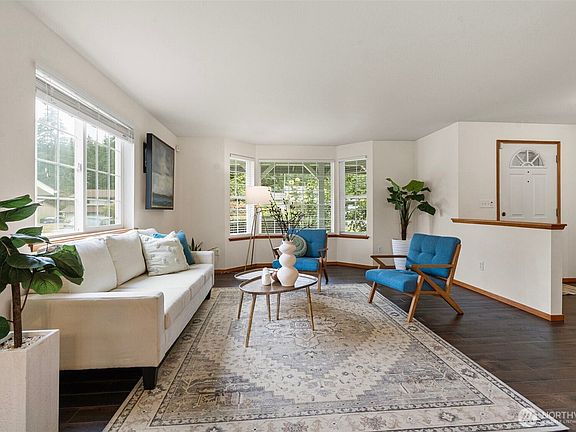 4th image of 4871 Sherlyn Avenue SE